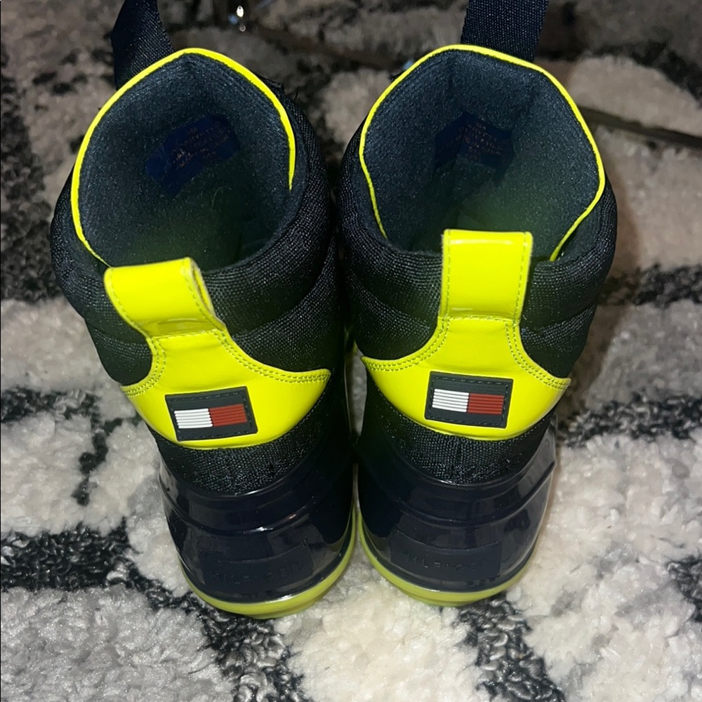 Women’s Tommy Hilfiger Rainboots - Picture 2 of 3